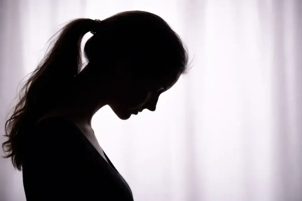 police misbehaved with the girl who was raped wait for hours without taking her statement